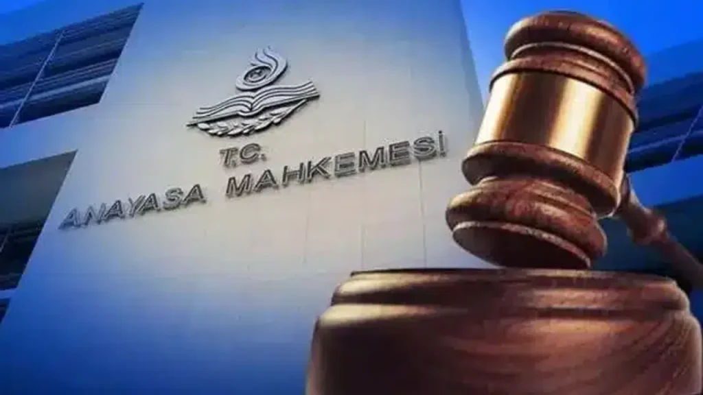 AYM’den keyfi erişim engeli kararına fren