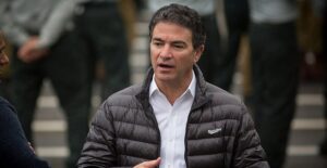 İsrail hostesle yasak aşkı konuşuyor! Mossad‘ın eski Başkanı Yossi Cohen’den şok itiraflar!