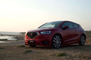 KKTC’nin ilk yerli otomobili fuarda görücüye çıktı