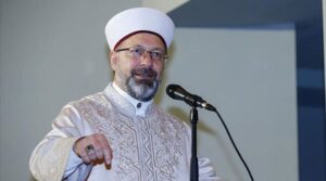 Diyanet İşleri Başkanı Ali Erbaş: Korkumuzdan yeni araba alamıyoruz