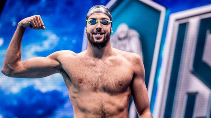 Milli yüzücü Emre Sakçı’dan dünya rekoru!