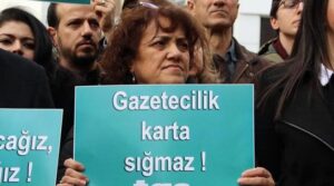 Danıştay, basın kartı yönetmeliğinin yürütmesini durdurdu