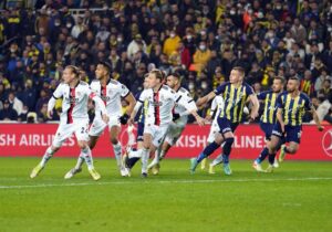 Tahkim Kurulu Fenerbahçe ve Beşiktaş’ın cezasını onadı