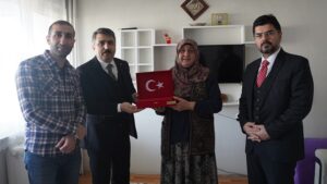 Başkan Yılmaz’dan Şehit annesine ziyaret