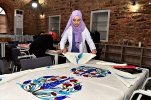 Bursa’da Yıldırımlı kadınların elinden keçe sanatı