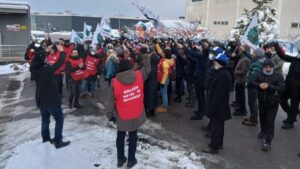 Farplas’ta işçiler fabrikaya kapandı: 200 gözaltı