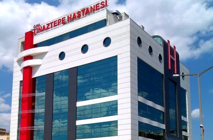 Tınaztepe Hastaneleri’nde işten çıkarılan işçiler: “Patronun inşaatında moloz taşıyorduk”