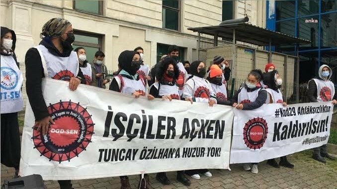 Kod 29 ile işten çıkartılan Migros işçilerine destek veren sendikacılar gözaltına alındı