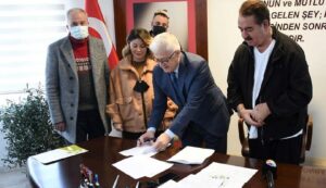 Burhaniye Belediyesi’nden ‘İbrahim Tatlıses’e şok!