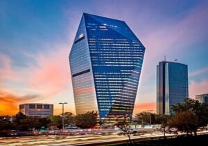 31 şube kapatarak küçülen QNB Finansbank karını yüzde 43 arttırdı