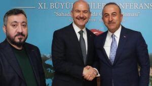 Ünlü anketçiden ortalığı karıştıracak iddia! “Bu gece resmi gazetede istifa var”