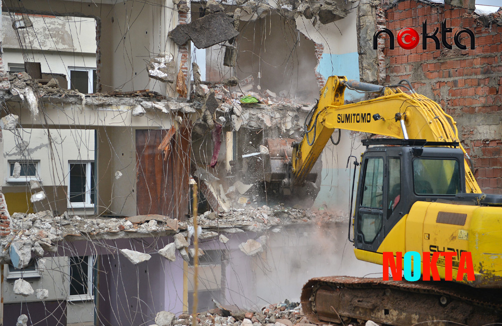 Yıldırım’da riskli yapılar yıkılıyor