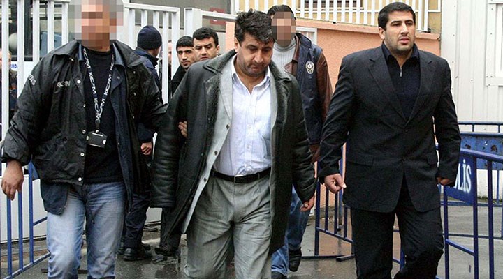 1 milyar poundluk maske düştü