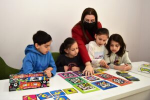 Yıldırımlı çocuklar eğlenirken öğreniyor