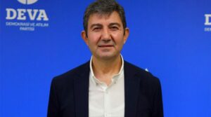 DEVA Partisi Genel Başkan Yardımcısı partisini eleştirerek istifa etti