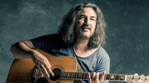 Şarkıcı Çelik Zafer Partisi’ni katıldı