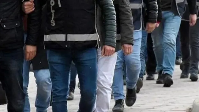 AKP’li vekilin yeğeni FETÖ’den tutuklandı!