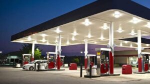 Akaryakıt zammı geri çekildi, iki kurum arasında gerilim çıktı! EPGİS’ten “Yanlış yapıyorlar” diyen EPDK Başkanı’na zehirzemberek yanıt