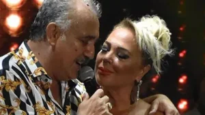 Faik Öztürk sarışın kadınla fena yakalandı! Canlı yayındaki sözleri sunucuları kızdırdı…