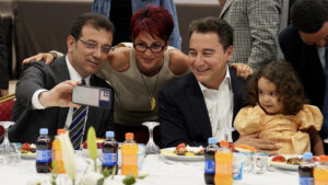 İmamoğlu, Ali Babacan’ın iftar programına katıldı: 6 siyasi parti bize umut veriyor