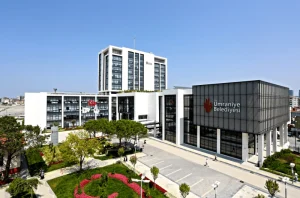 Erdoğan ziyaret etmişti: AKP’li başkanın yeğeninin, odasını silahla bastığı isim istifa etti