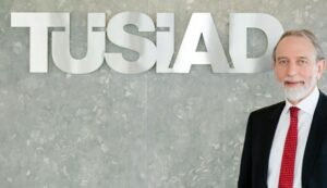 Alman devi, Tüsiad eski Başkan yardımcısıyla ne işine girdi?