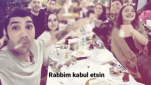 Alkol masasında Kadir Gecesi’ne dil uzattılar! Tepki çeken çalışanlarıyla ilgili Pegasus’tan açıklama: Gerekli aksiyonlar alınacak