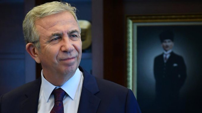 Mansur Yavaş 3 bine yakın ailenin Eczane borcunu kapatmak için harekete geçti