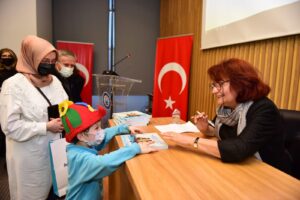 Yıldırım Belediyesi kültür hayatına yeni bir eser daha kazandırdı