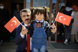 23 Nisan Yıldırım’da coşkuyla kutlandı