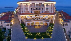 Yassıada’daki ünlü otel zarar etti, devrediliyor