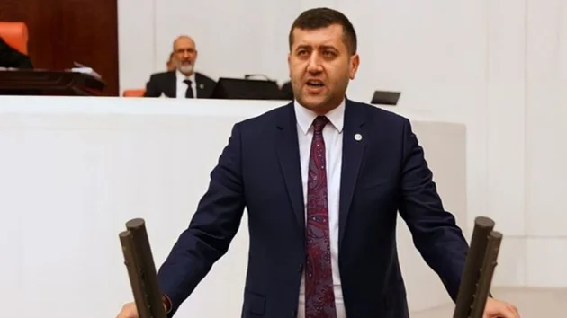 MHP’de Deprem: Baki Ersoy partiden istifa etti yeni adresi Deva mı?
