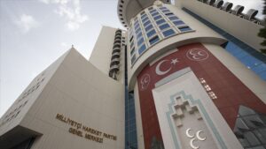 MHP ‘siyasi etik yasası’ hazırlıyor; vuruşarak çekilme planı mı?