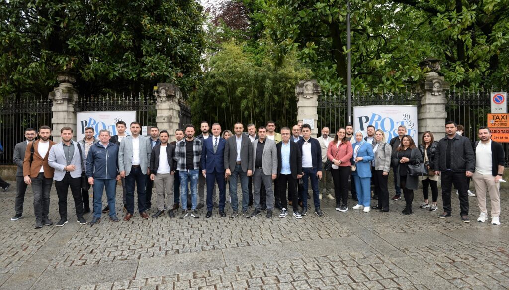 Bursalı Ev Tekstilciler Modanın Merkezi İtalya’da