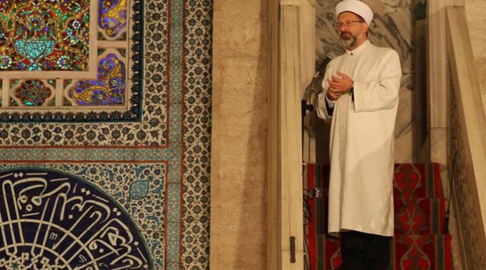 Ali Erbaş İngilizce hutbe okudu