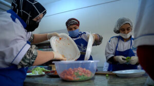 Engelsiz mutfak yüzleri güldürüyor