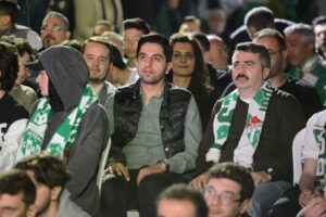 Yıldırım’da dev ekranda maç heyecanı 