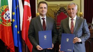 AKP’li belediyeden meclis üyeleri ile belediye yöneticilerine bedava gezi: Kasadan 651 bin TL harcandı!