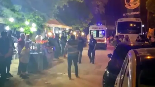 Cengiz Kurtoğlu konserinde silahlı kavga