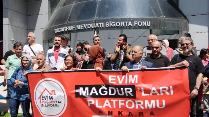 ‘Evim’ mağdurlarından TMSF önünde eylem