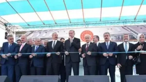 Devlet Bahçeli Mustafa Destici’ye elini vermedi