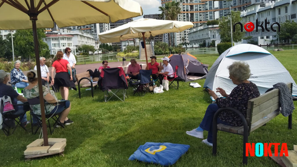 Sinpaş GYO Bursa Modern sitesi sakinleri çadırlı eylem başlattı