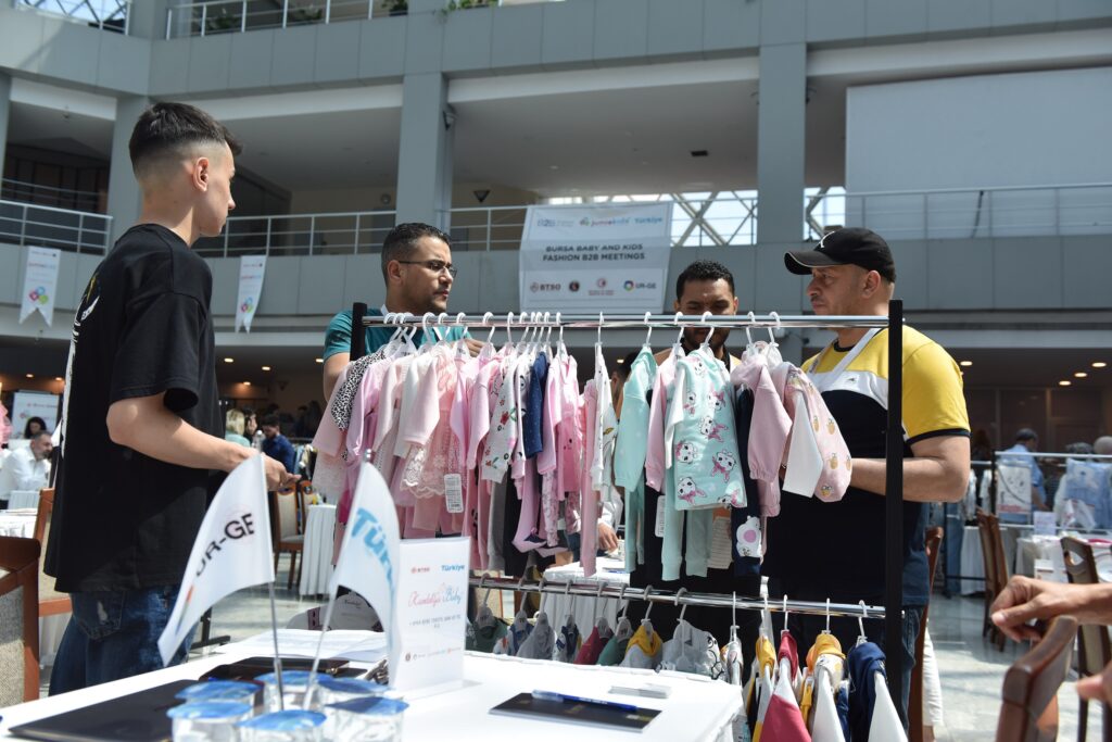 Bebe ve Çocuk Konfeksiyonu Sektörü ile 1.100 İş Görüşmesi Gerçekleşti