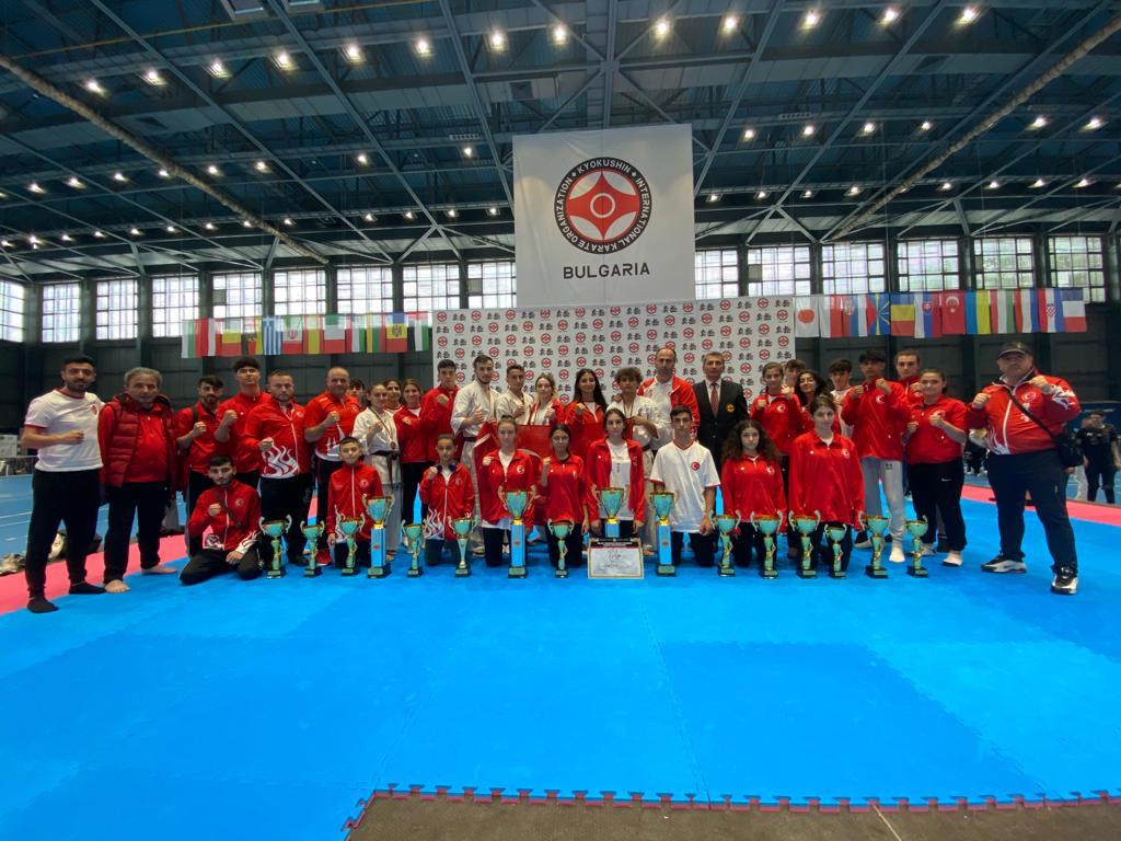 Avrupa’da Yıldırım etkisi