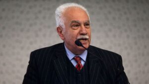 Doğu Perinçek: ABD Türkiye’yi tehdit etti, Erdoğan hükümeti boyun eğdi