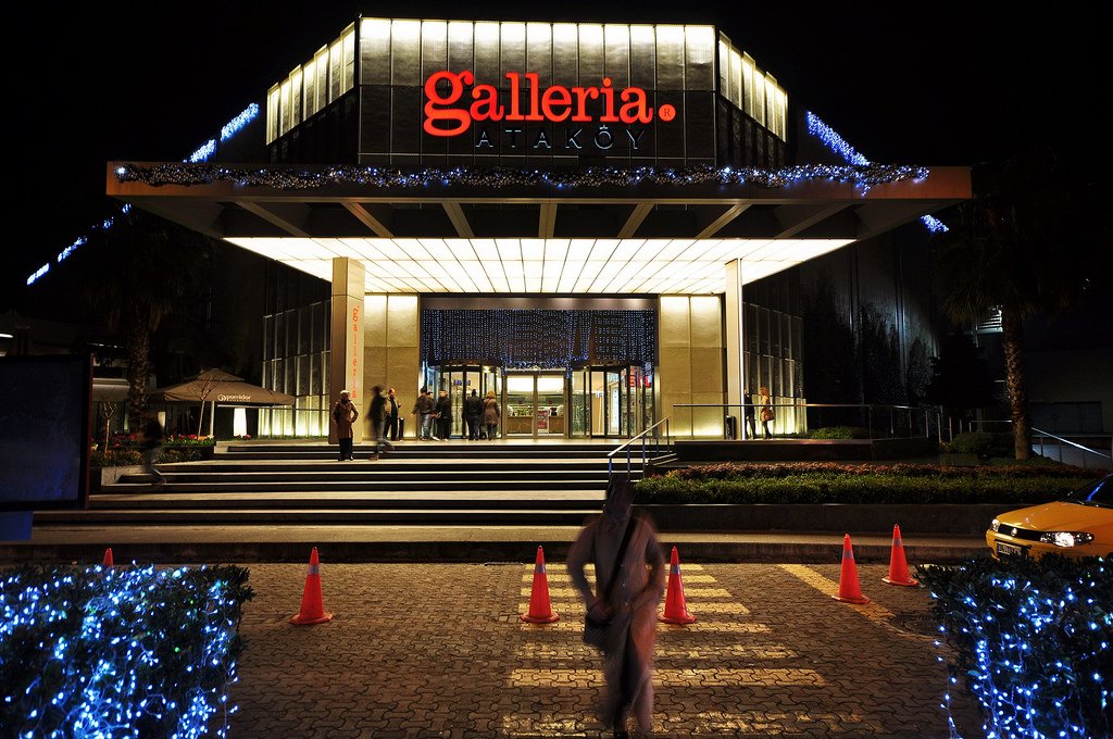 Galleria’nın sahibi deri devinin iflasını istedi