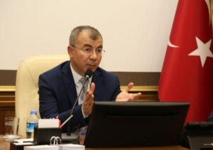 Artvin Vali Doruk: ”1984 doğumlu Azerbaycan uyruklu tır şoförümüz vefat etti”