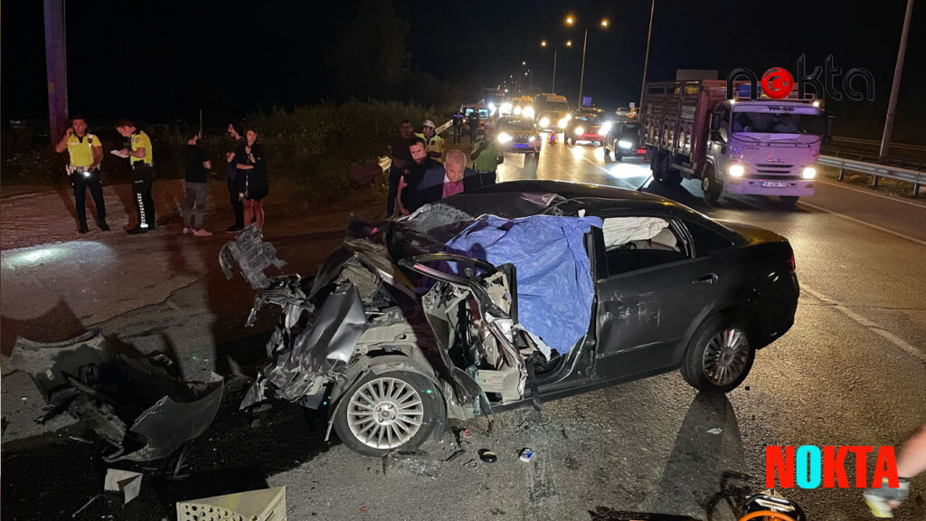 Bursa’da tırla çarpışan otomobildeki baba ve oğlu öldü, 2 kişi yaralandı