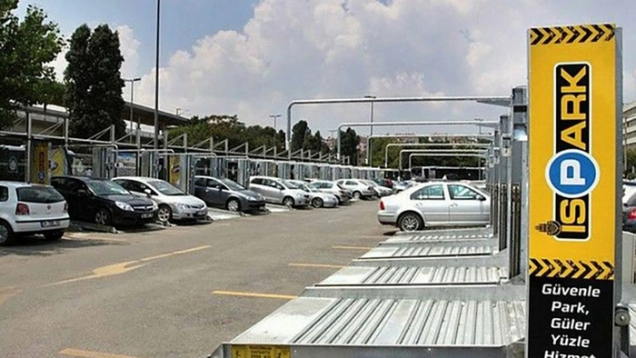 İBB, İSPARK otoparkını otomobil firmasına kiraladı