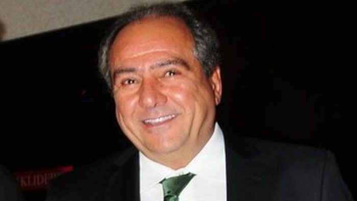 Galerici Mehmet Çelik’ten dolandırıcılık ihbarı